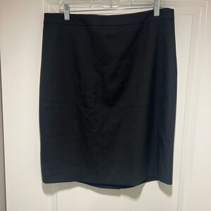 Banana Republic Mini Business Skirt | 14 | Black
